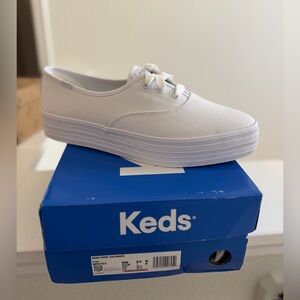 NIB Keds Point Canvas Platform Sneakers - White - Women's 9.5